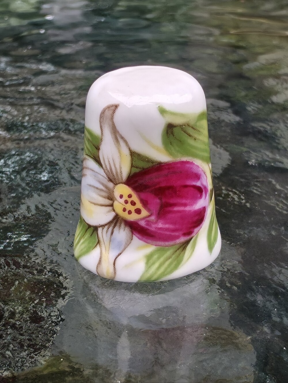 Fine Bone China Prince Edward Island Thimble